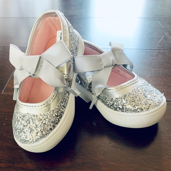 Carters shoes - Picture 1 of 2
